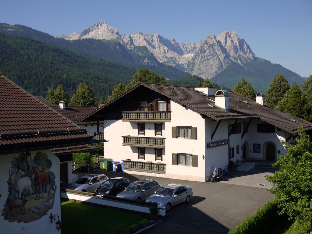 Hotel Garni Brunnthaler Garmisch-Partenkirchen Exterior photo